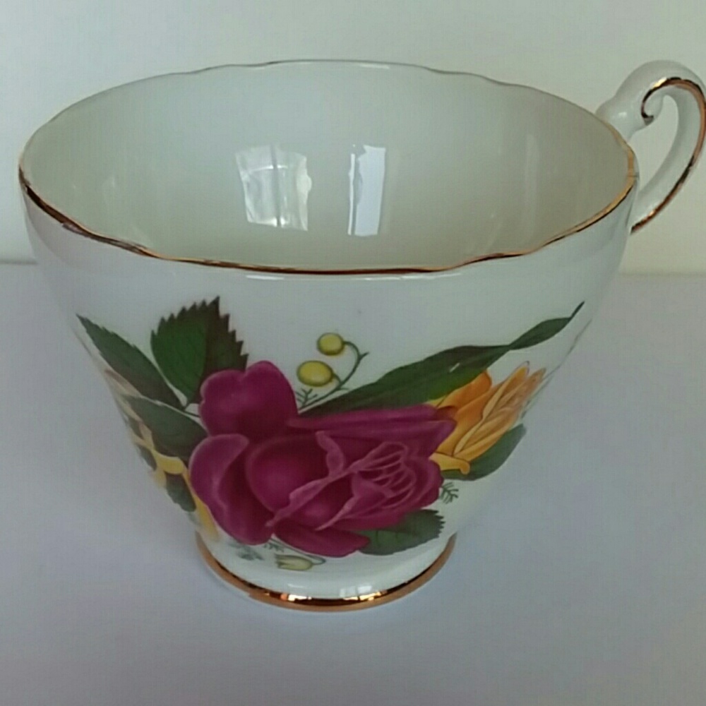 Vintage Tea Cup by Regency.